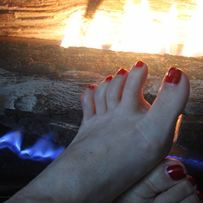 Feet by the fireplace Set